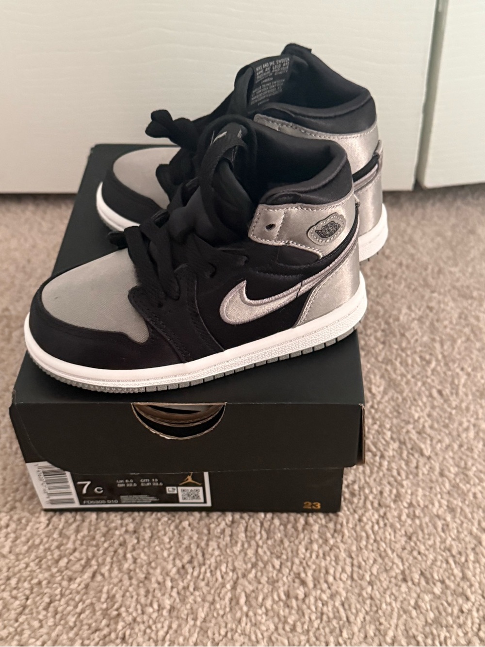 Toddler Jordan 1s NEW